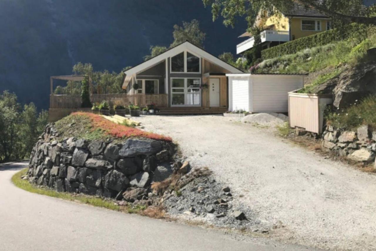 Apartment With Panoramic View Flåm Buitenkant foto
